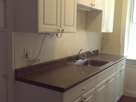 4th image of 4133 Cleveland Ave APT 2W
