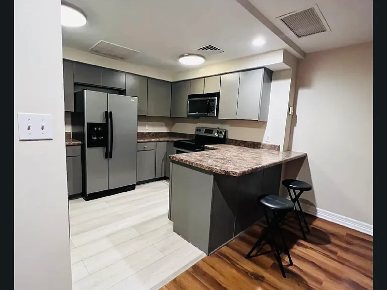 655 Riverside Dr #806A — Photo 19