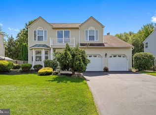 40 Emily Dr, Old Bridge, NJ 08857