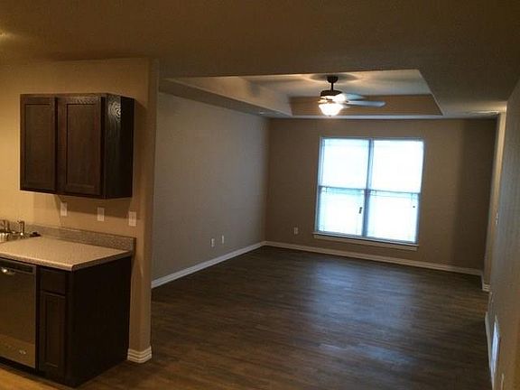 4th image of 12686 Pioneer Ln