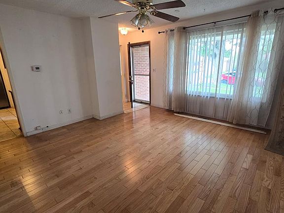2nd image of 5202 Busch Ave