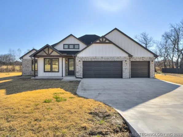 12 Cripple Creek Rd, Pryor, OK 74361
