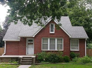 1300 N Blackburn Ave, York, NE 68467