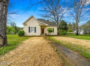 5820 Atkins Rd, Knoxville, TN 37918