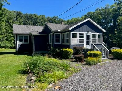 27 Chestnut Rd, Jefferson Township, PA, 18436