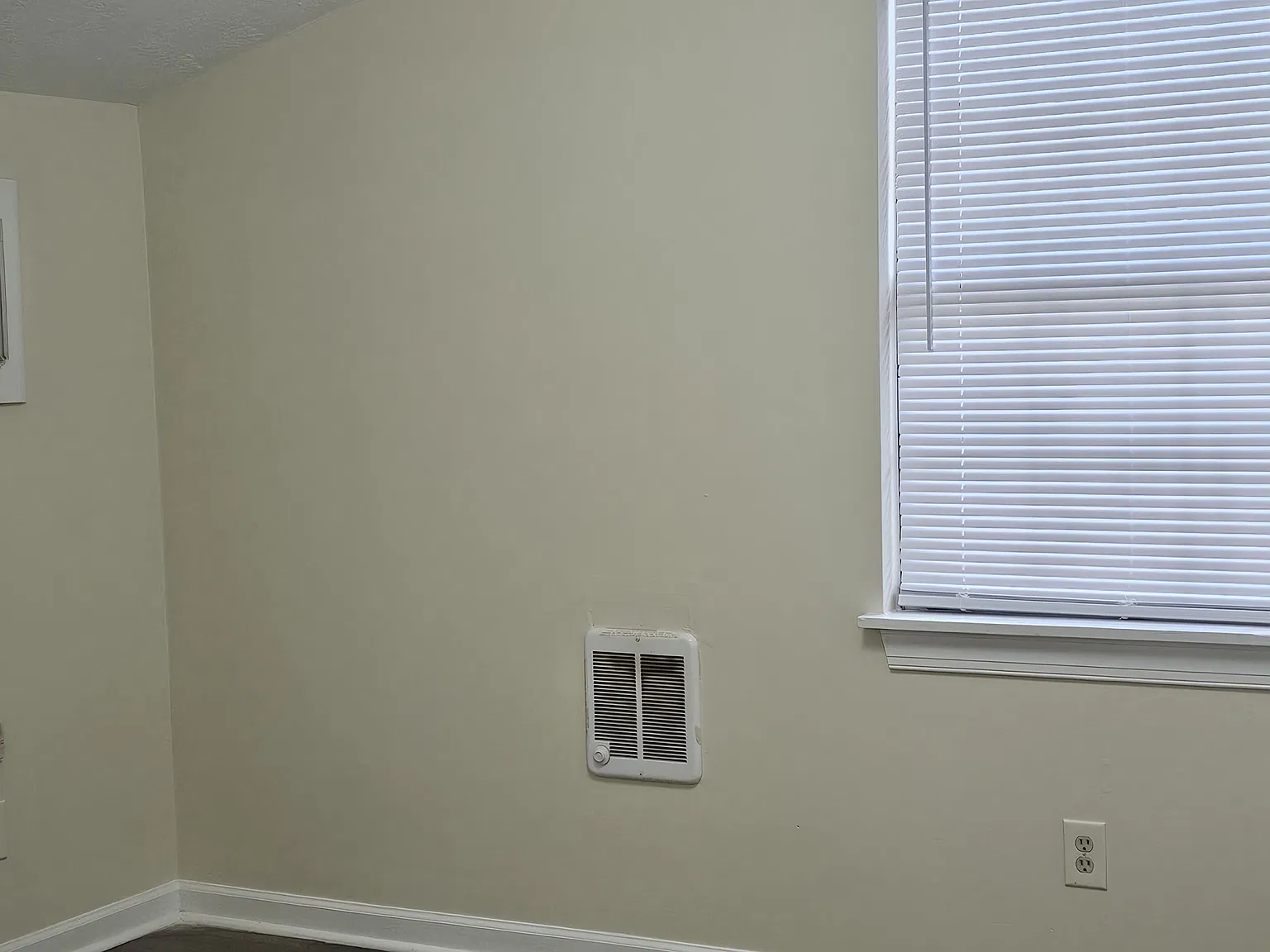 1 bed, 1000 sqft, $900 — Photo 2
