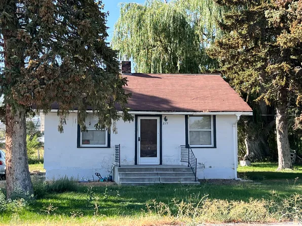 219 E Linden Ave, Chubbuck, ID 83202