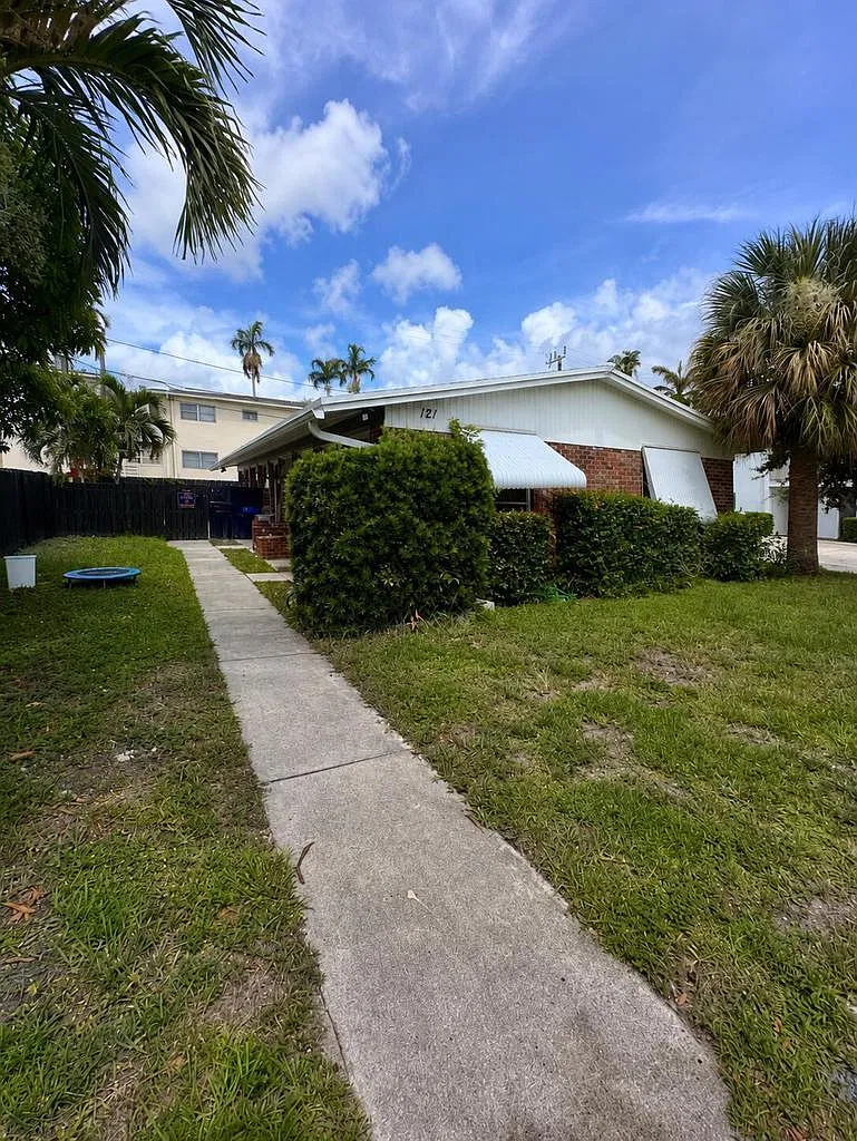 1 bed, 1.0 bath, 466 sqft, $1,350 — Photo 2