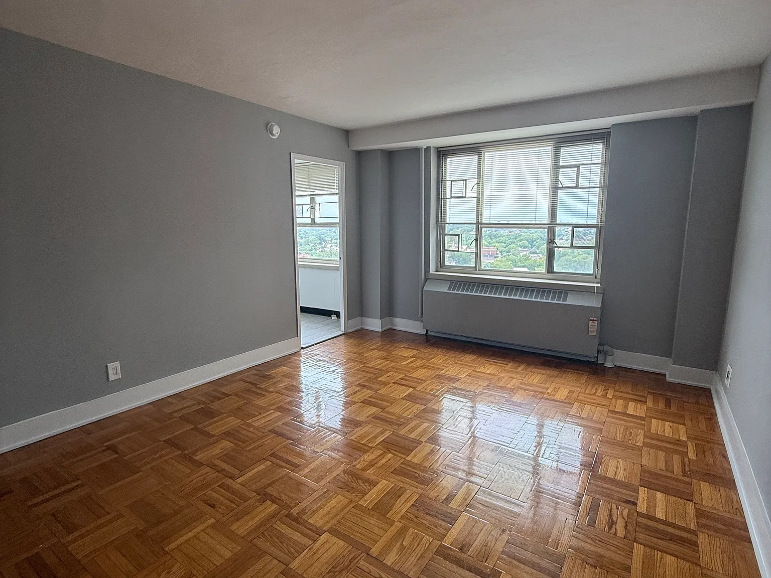 1 bed, 750 sqft, $2,300 — Photo 3