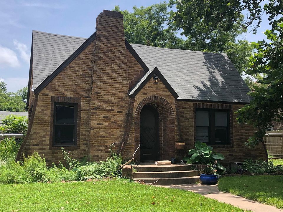 1st image of 306 Bishop St