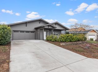 851 Oak Knoll Dr, Ashland, OR