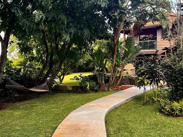Walkway to Home