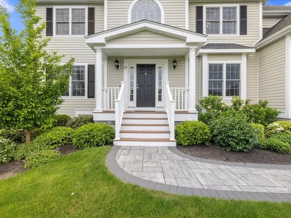 10 Beech St, Millis, MA 02054