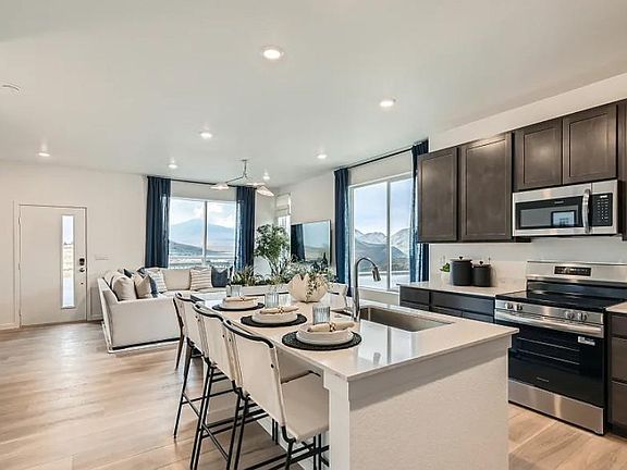 2nd image of 15544 Gilpin Avenue