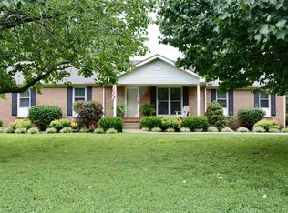 924 Irongate Blvd, Murfreesboro, TN 37129