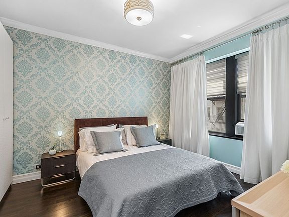 3rd image of 166 E 92nd St APT 3F