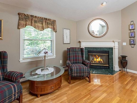 5th image of 33 Grampian Way