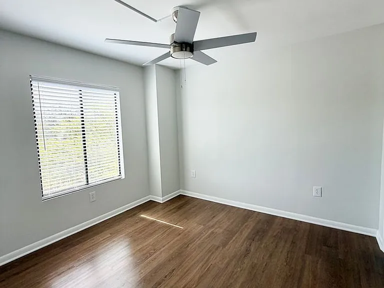 1600 Park Cir #517 — Photo 13