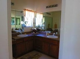5th image of 984 Caribou Way