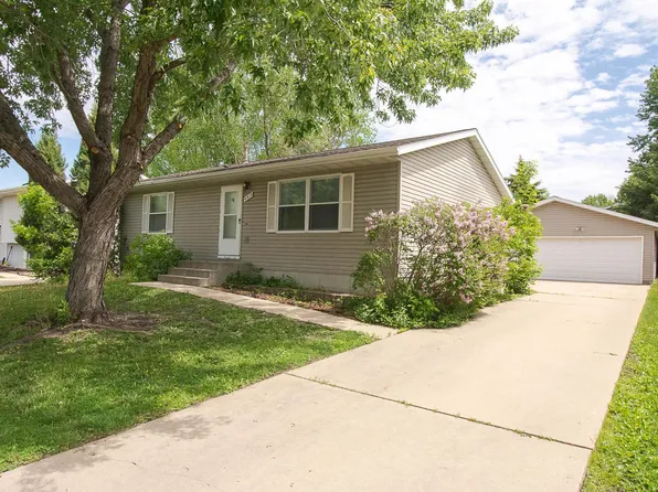 4914 25th Ave NW, Rochester, MN 55901