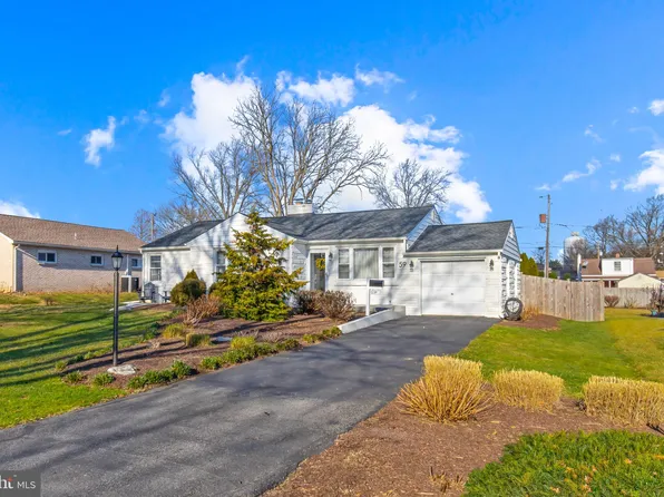 59 Silver Spring Rd, Landisville, PA 17538