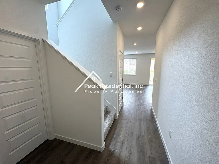 12636 Hereford Ave — Photo 4