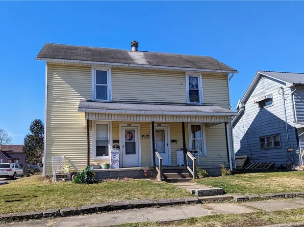 159 S 10th St, Coshocton, OH 43812