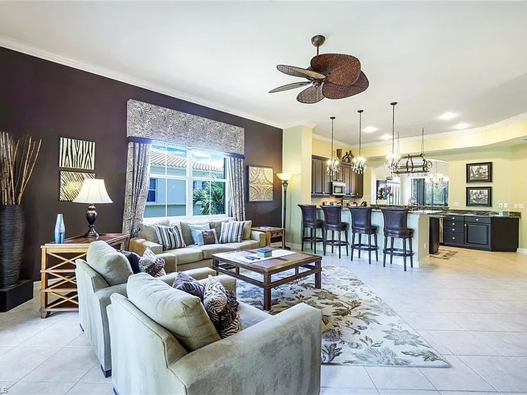 2826 Tiburon Blvd E #103 — Photo 5