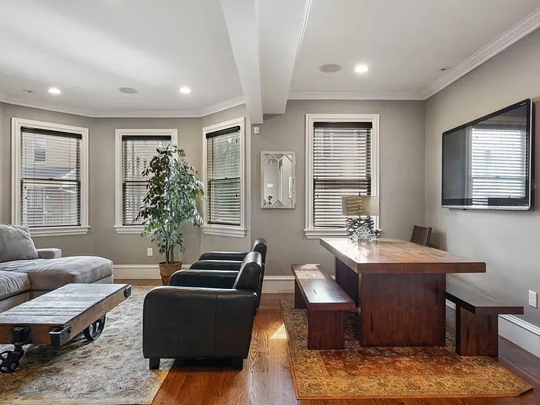 15 Howell St #1 — Photo 7