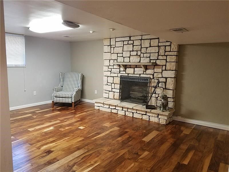 2nd image of 665 Carnival Dr