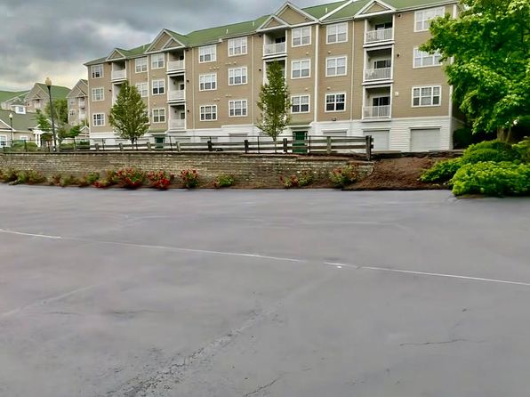 82 Mill St APT 201, Woonsocket, RI 02895