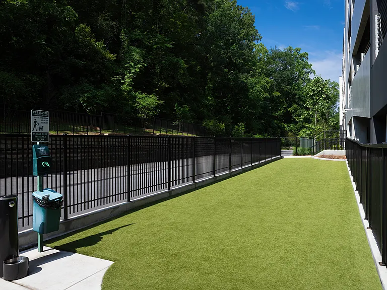 Bellamy Executive Park — Photo 33