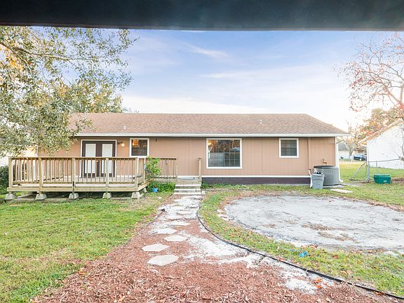 5th image of 650 N Firwood Dr