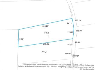 127 Round Hill Rd, Chester, MA 01011