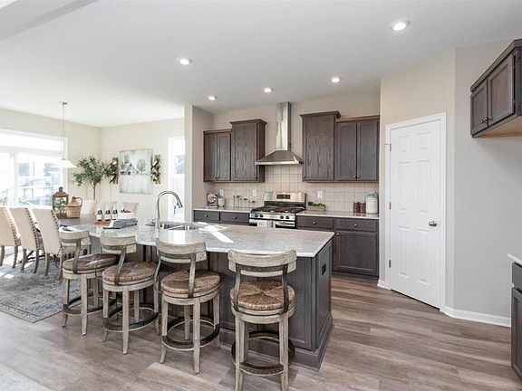 4th image of 5611 Sedgewick Ln
