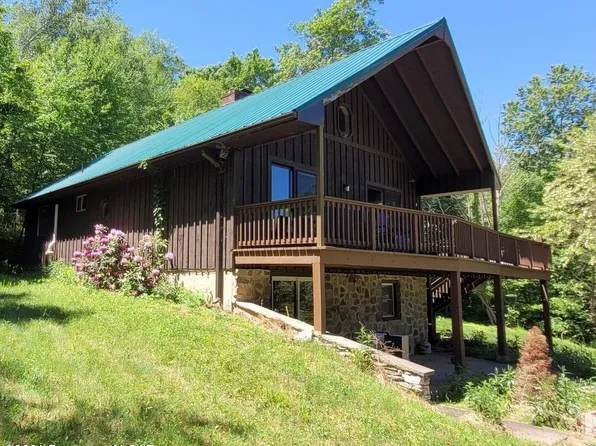 289 S Old Turnpike Rd, Drums, PA 18222