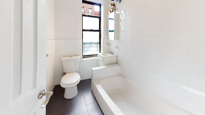 Rented by Bond New York | media 21