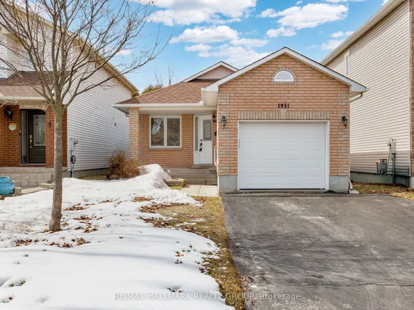 1931 La Chapelle St, Ottawa, ON K1C 6A1