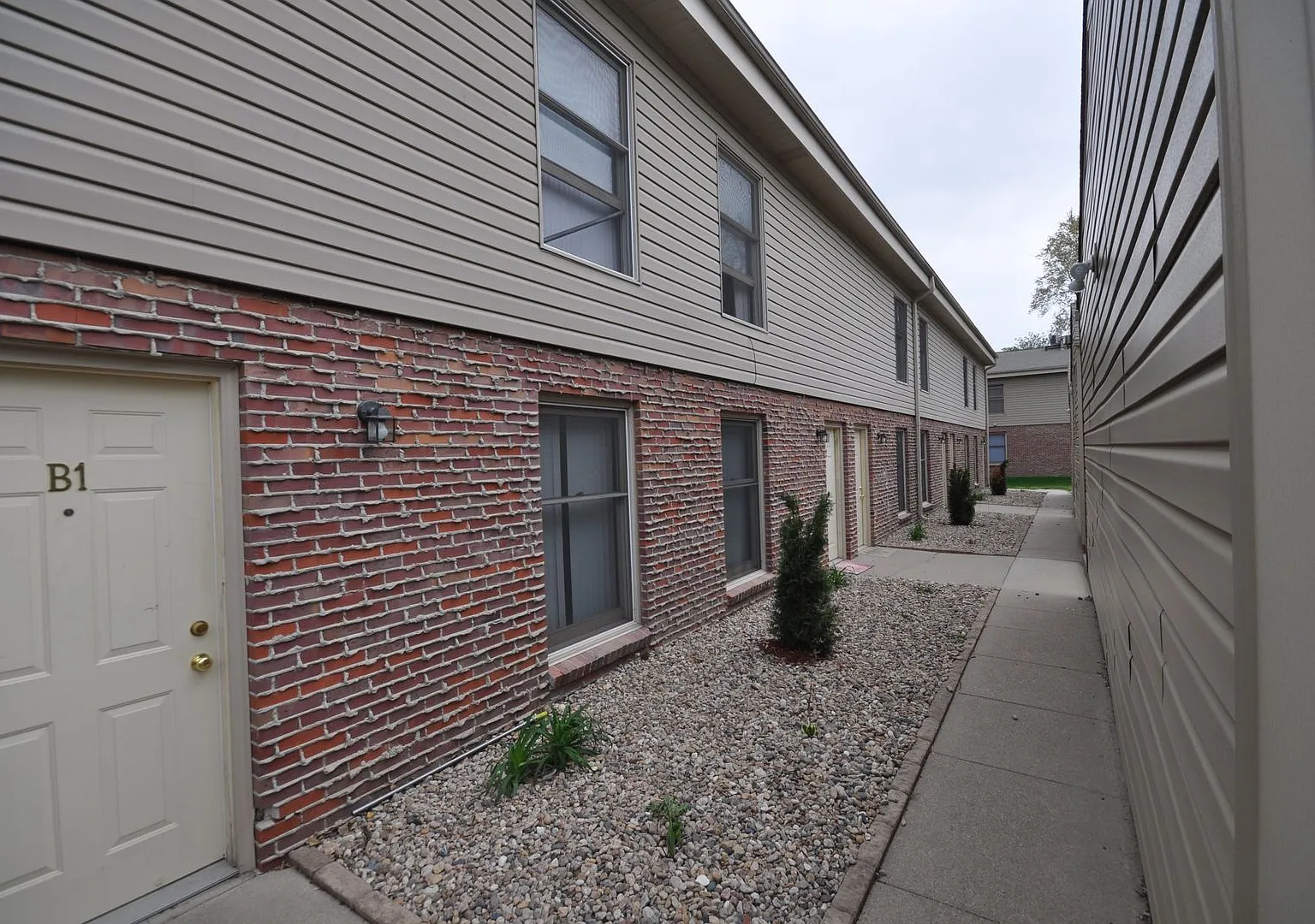 3535 Vine St. — Photo 3