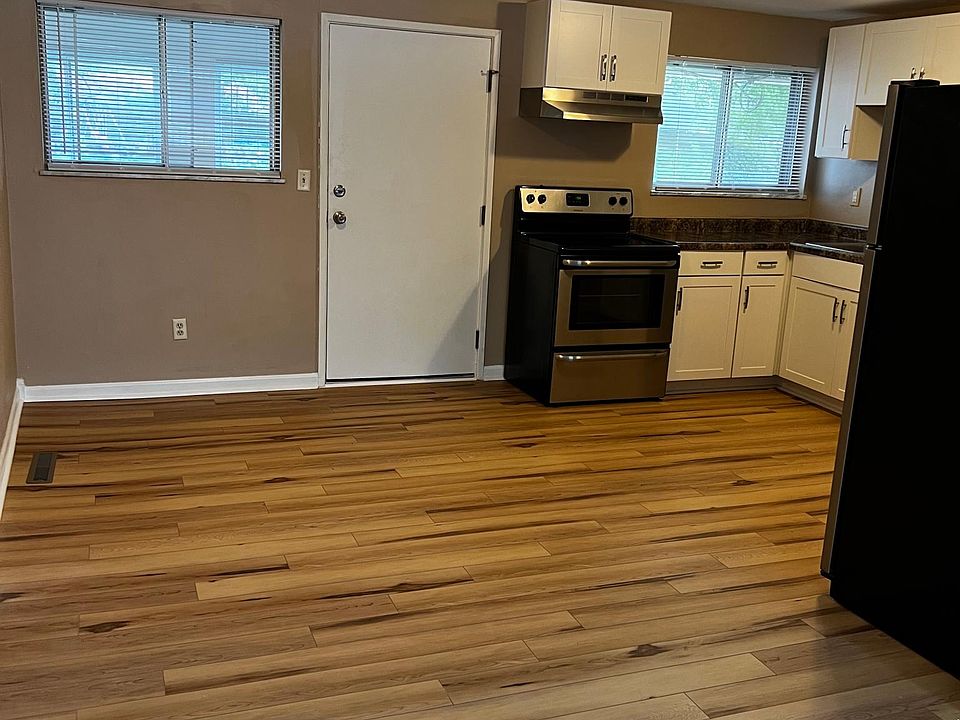 1st image of 3679 Hertland Dr