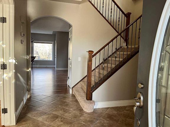 2nd image of 75 S Royal Abbey Rise NW