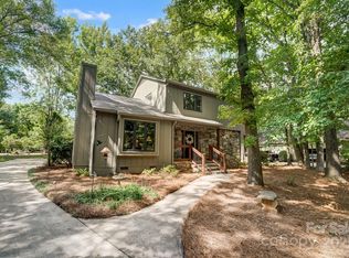4124 Woodfox Dr, Charlotte, NC 28277