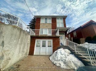 355 Silverthorn Ave #BASEMENT, Toronto, ON M6M3G7