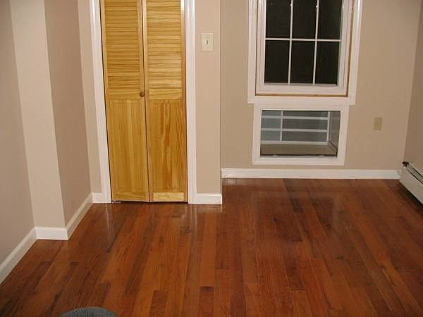 2nd image of 919 34th Ave
