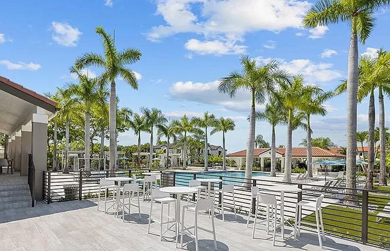 The Avant at Pembroke Pines Apartments — Photo 48