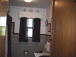 4th image of 2737 Lafayette Blvd