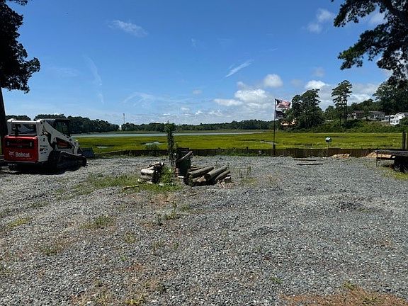 5th image of 84 & 85 Pin Oak Dr