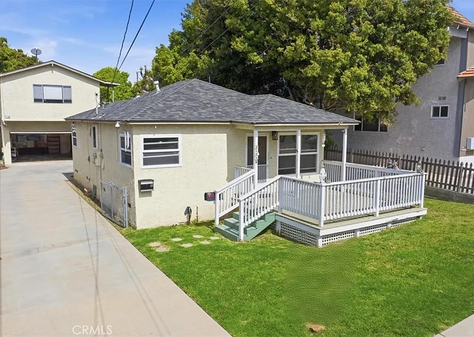 2103 Harriman Ln