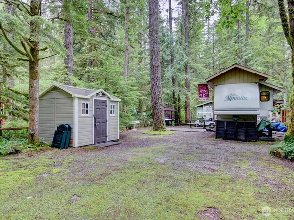 25 1 Goldrush Road, Deming, WA 98244