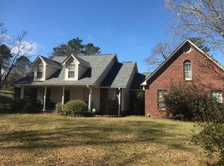 825 Ira G Odom Rd, Ellisville, MS 39437